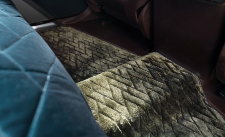 2021 BMW XM Concept Interior Detail Wallpapers 450x275 (45)