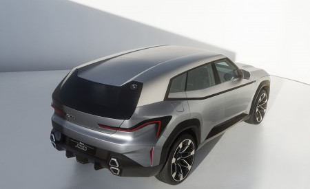2021 BMW XM Concept Rear Three-Quarter Wallpapers 450x275 (33)