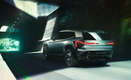 2021 BMW XM Concept Rear Three-Quarter Wallpapers 450x275 (2)