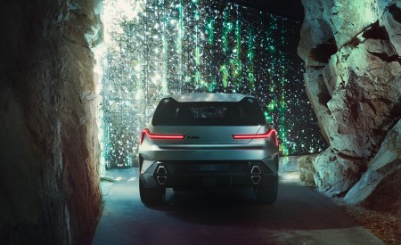 2021 BMW XM Concept Rear Wallpapers 450x275 (13)