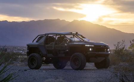 2021 Chevy Beast Concept Front Three-Quarter Wallpapers 450x275 (3)