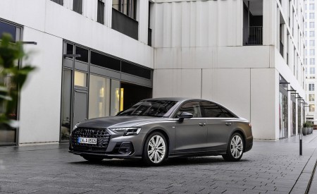 2022 Audi A8 (Color: Daytona Grey Matt Effect) Front Three-Quarter Wallpapers 450x275 (10)