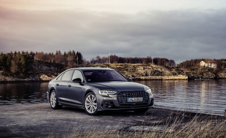 2022 Audi A8 (Color: Daytona Grey Matt Effect) Front Three-Quarter Wallpapers 450x275 (33)