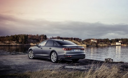 2022 Audi A8 (Color: Daytona Grey Matt Effect) Rear Three-Quarter Wallpapers 450x275 (35)