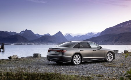2022 Audi A8 (Color: Daytona Grey Matt Effect) Rear Three-Quarter Wallpapers 450x275 (36)
