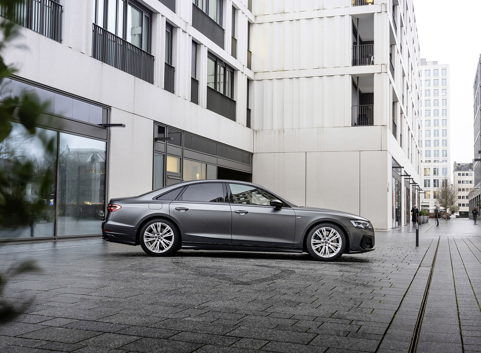 2022 Audi A8 (Color: Daytona Grey Matt Effect) Side Wallpapers (13)