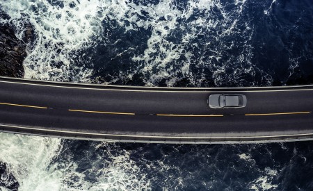 2022 Audi A8 (Color: Daytona Grey Matt Effect) Top Wallpapers 450x275 (26)