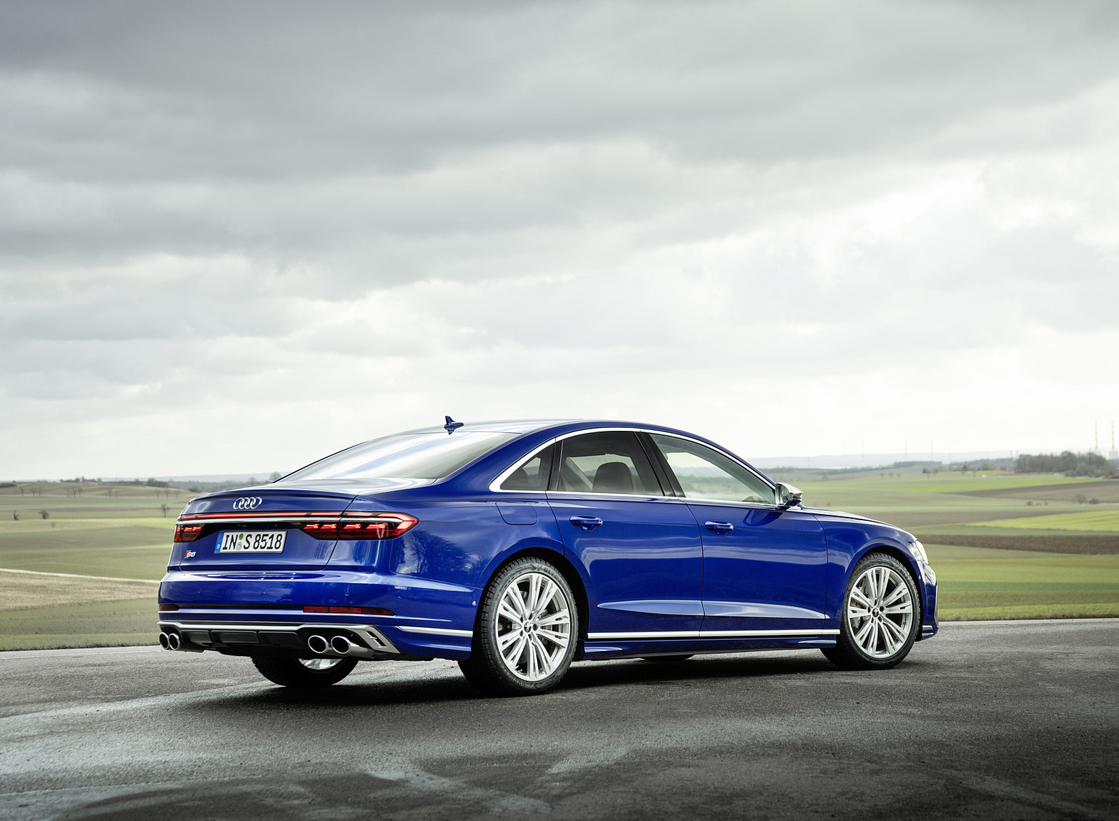 2022 Audi S8 (Color: Ultra Blue) Rear Three-Quarter Wallpapers  #19 of 53