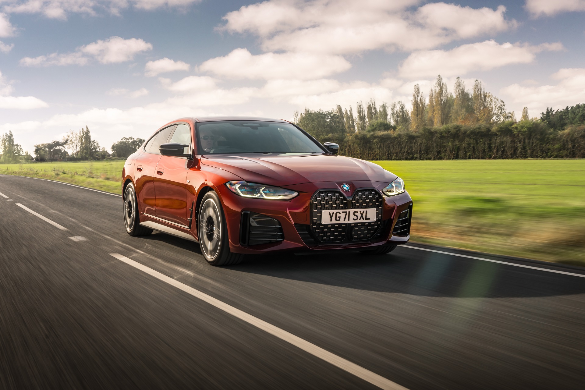 2022 BMW M440i xDrive Gran Coupé (UK-Spec) Front Three-Quarter Wallpapers (1)
