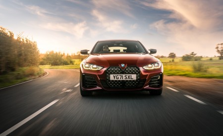 2022 BMW M440i xDrive Gran Coupé (UK-Spec) Front Wallpapers 450x275 (2)
