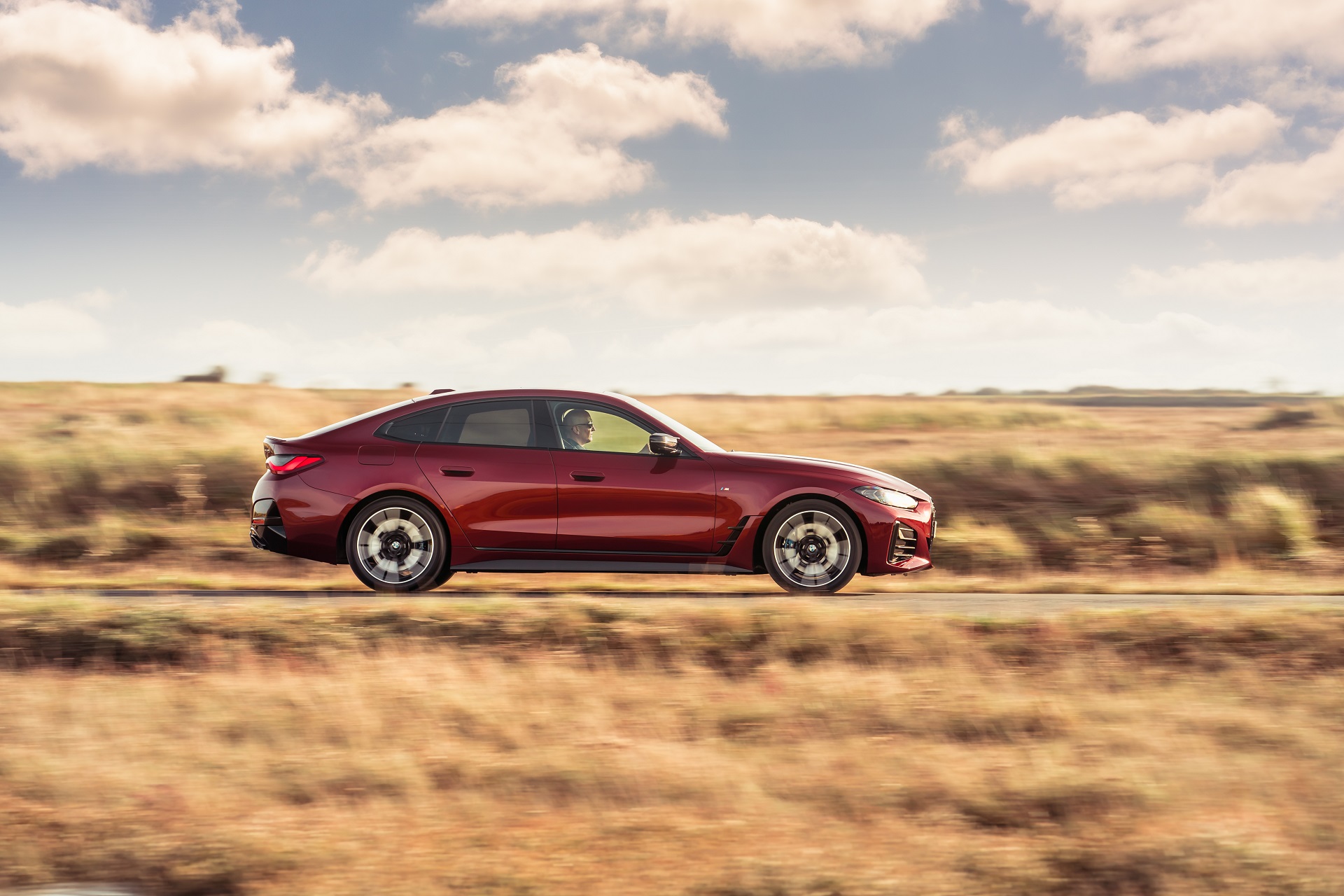2022 BMW M440i xDrive Gran Coupé (UK-Spec) Side Wallpapers (8)