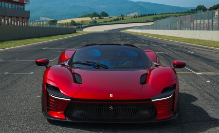 2022 Ferrari Daytona SP3 Front Wallpapers 450x275 (8)