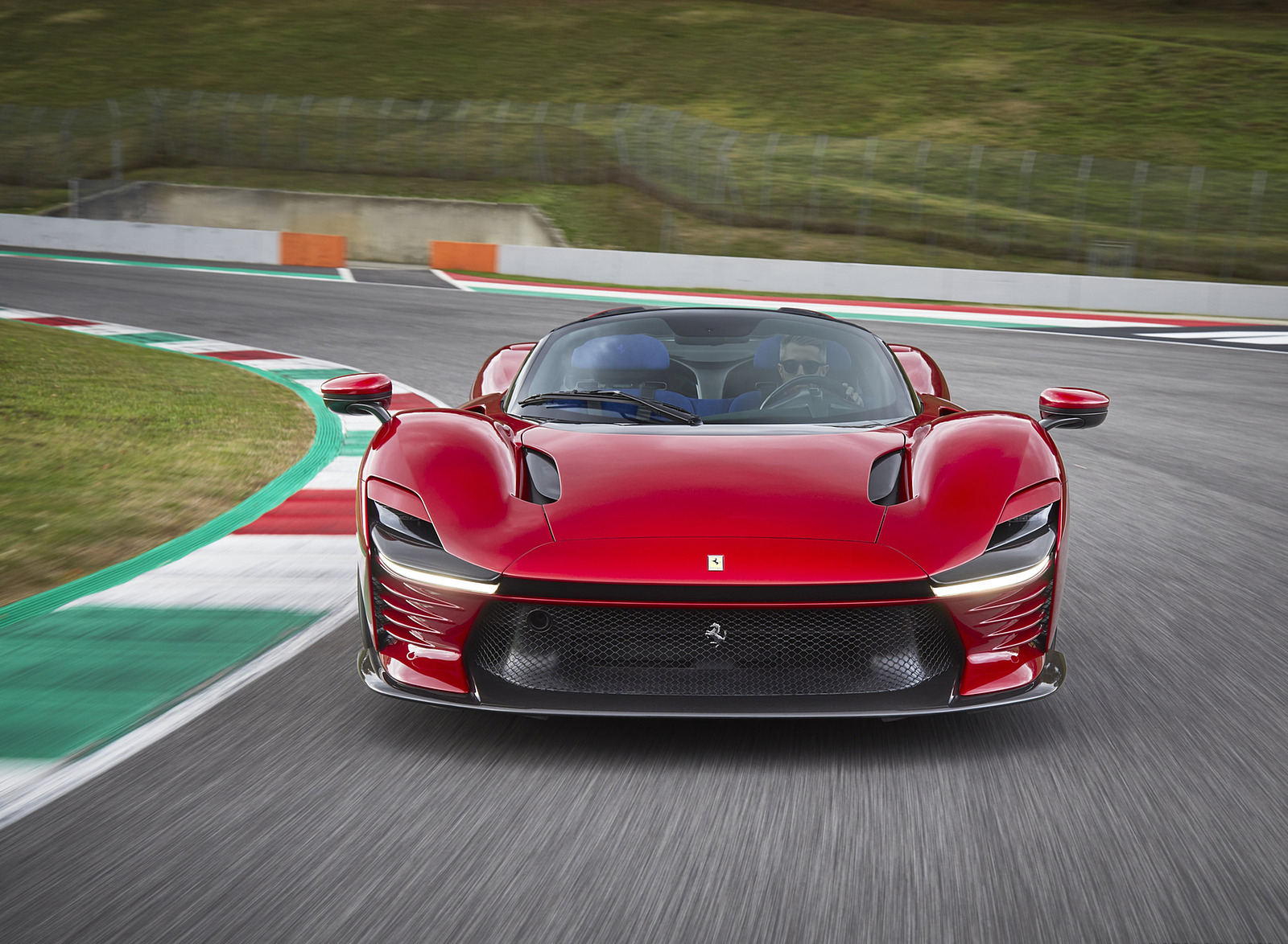 2022 Ferrari Daytona SP3 Front Wallpapers (3)