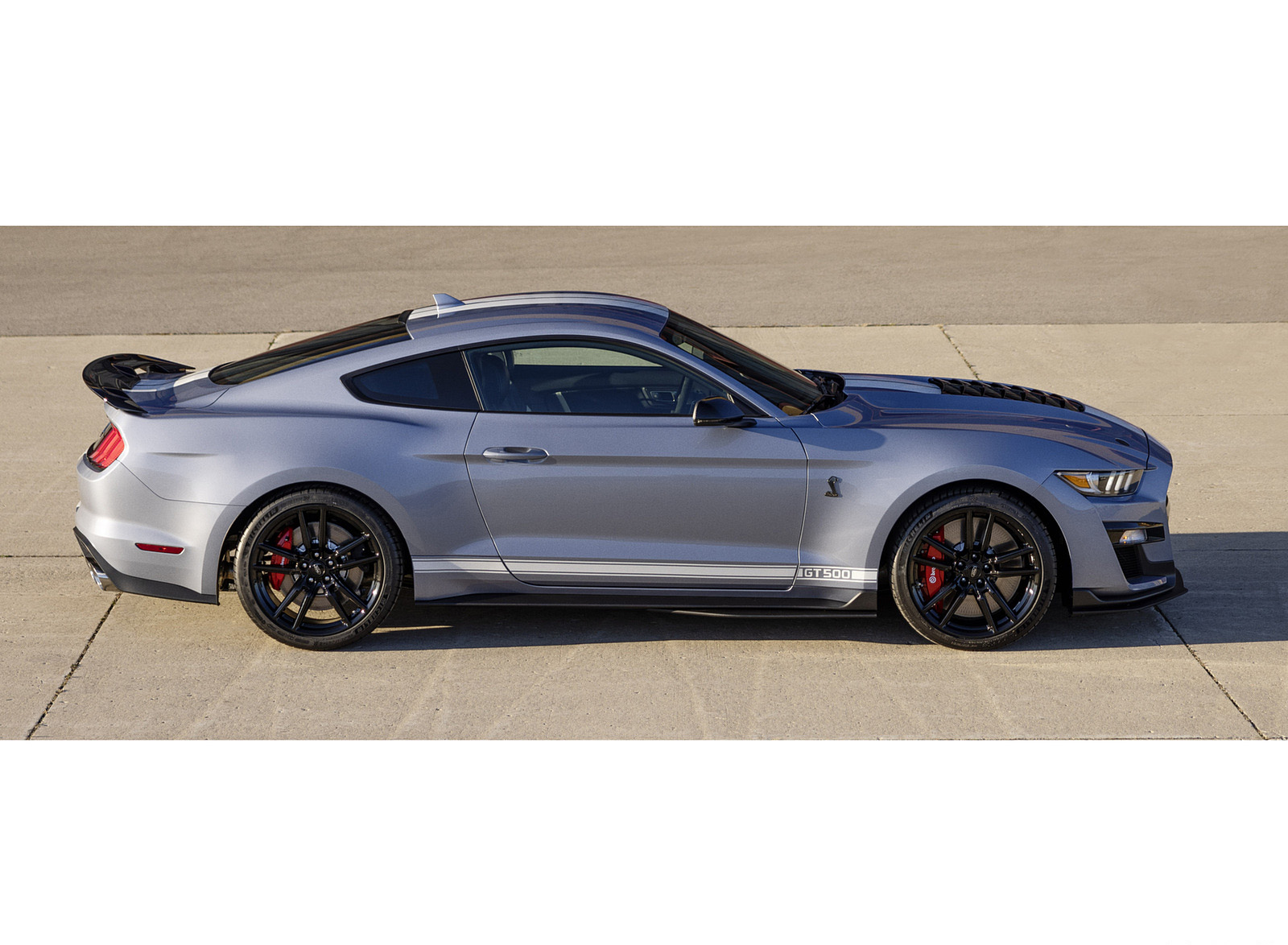 2022 Ford Mustang Shelby GT500 Heritage Edition Side Wallpapers (13)