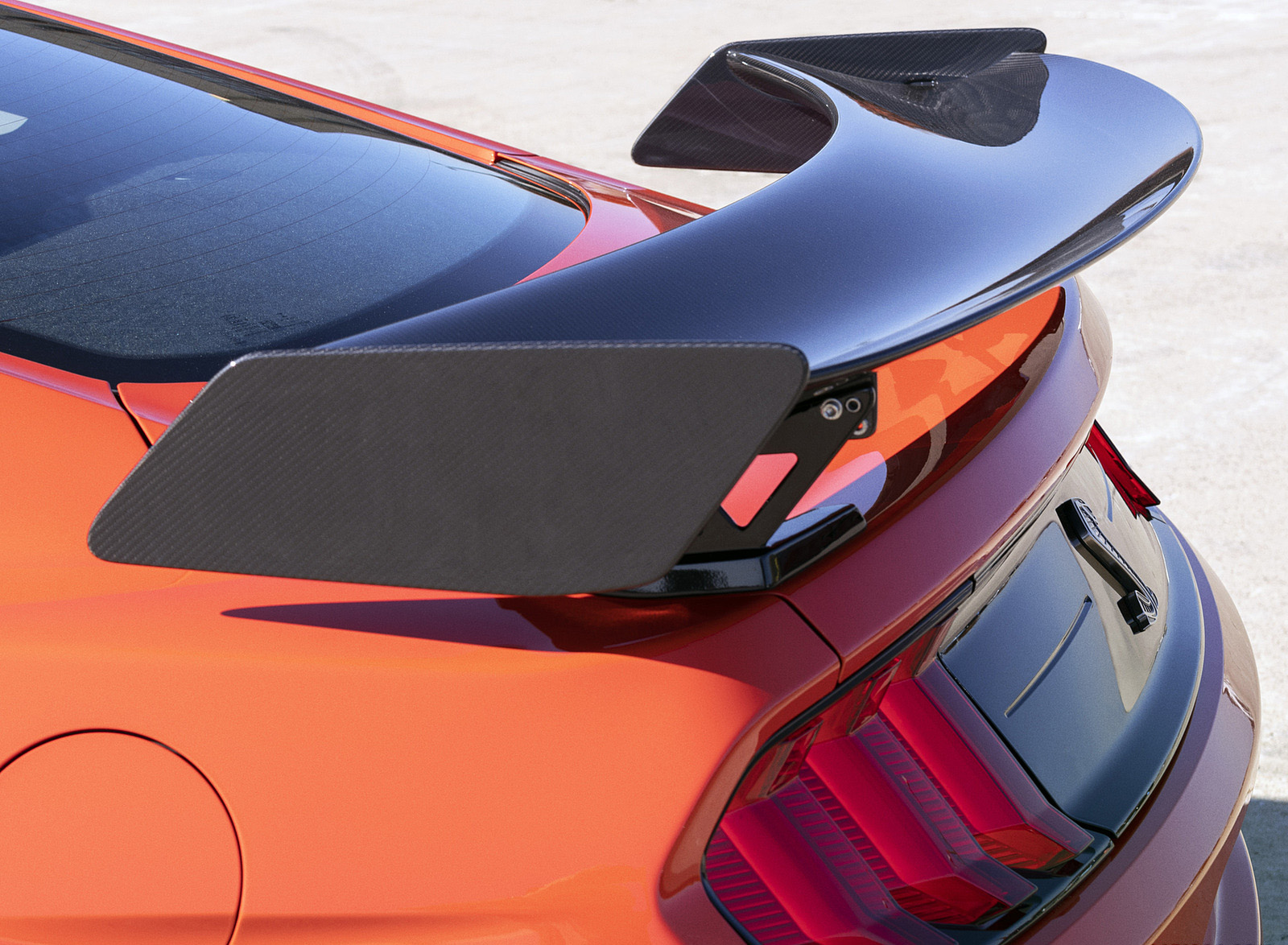 2022 Ford Mustang Shelby GT500 Spoiler Wallpapers (13)