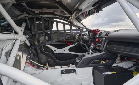 2022 Porsche 718 Cayman GT4 RS Clubsport Interior Wallpapers 450x275 (30)
