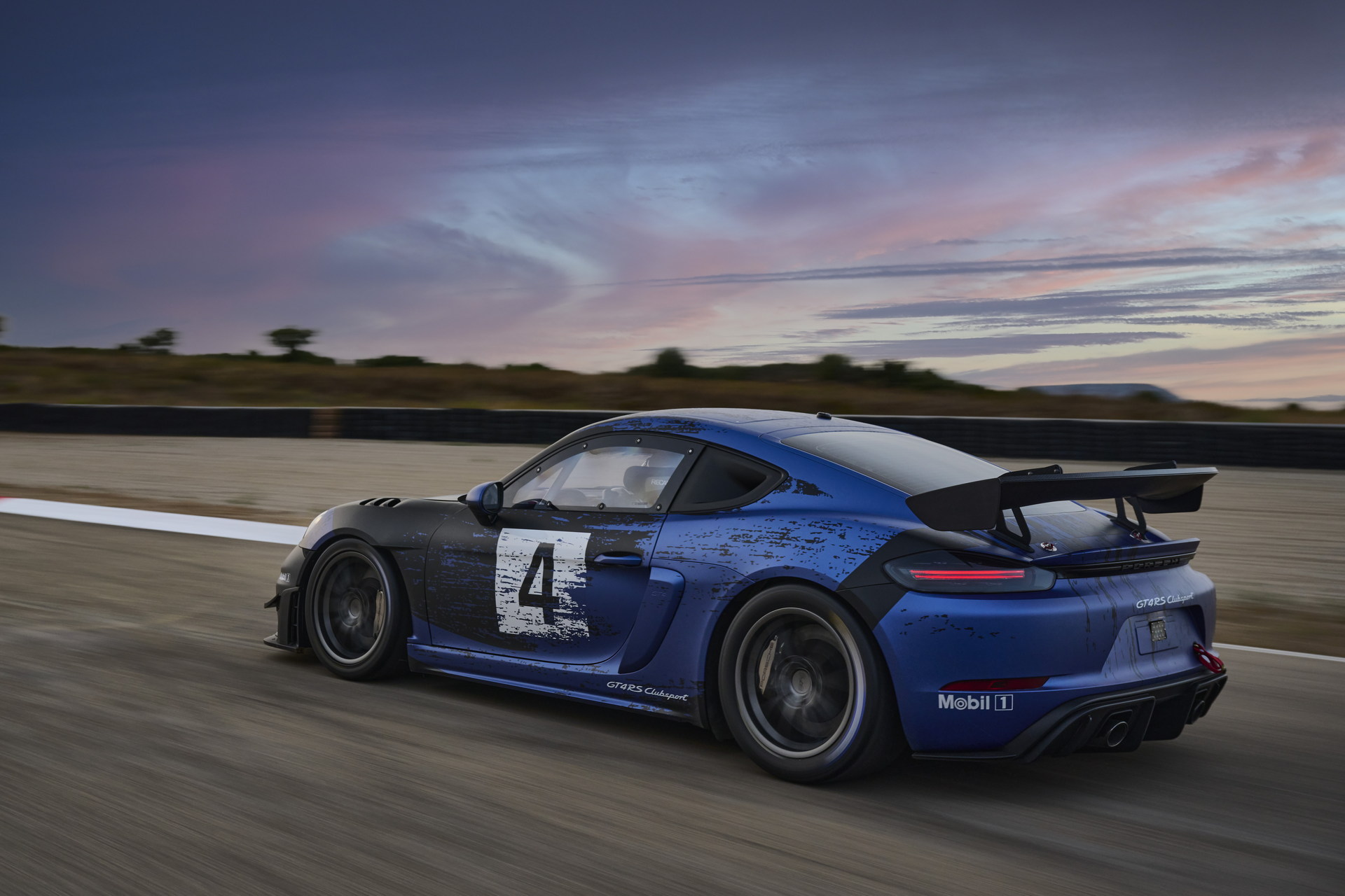 2022 Porsche 718 Cayman GT4 RS Clubsport Rear Three-Quarter Wallpapers (14)