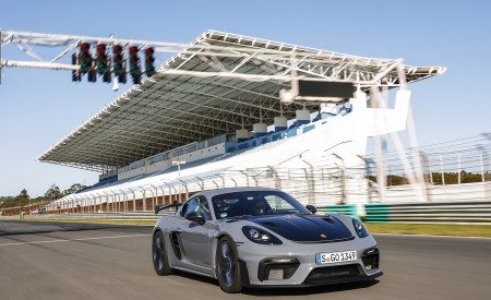 2022 Porsche 718 Cayman GT4 RS (Color: Arctic Grey) Front Three-Quarter Wallpapers 450x275 (109)