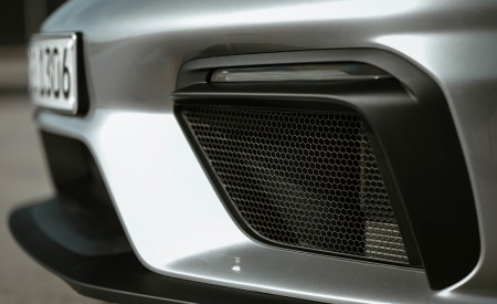 2022 Porsche 718 Cayman GT4 RS (Color: GT Silver Metallic) Detail Wallpapers 450x275 (298)