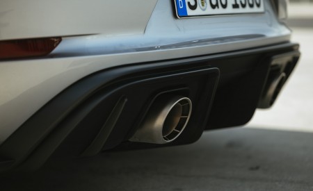 2022 Porsche 718 Cayman GT4 RS (Color: GT Silver Metallic) Exhaust Wallpapers 450x275 (314)