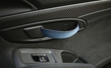 2022 Porsche 718 Cayman GT4 RS (Color: GT Silver Metallic) Interior Detail Wallpapers 450x275 (325)