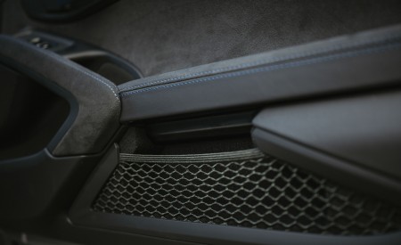 2022 Porsche 718 Cayman GT4 RS (Color: GT Silver Metallic) Interior Detail Wallpapers 450x275 (322)