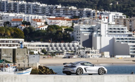 2022 Porsche 718 Cayman GT4 RS (Color: GT Silver Metallic) Rear Three-Quarter Wallpapers 450x275 (288)