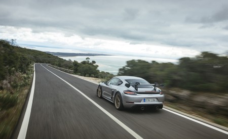 2022 Porsche 718 Cayman GT4 RS (Color: GT Silver Metallic) Rear Three-Quarter Wallpapers 450x275 (257)