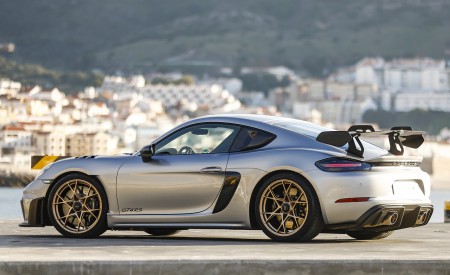 2022 Porsche 718 Cayman GT4 RS (Color: GT Silver Metallic) Side Wallpapers 450x275 (278)