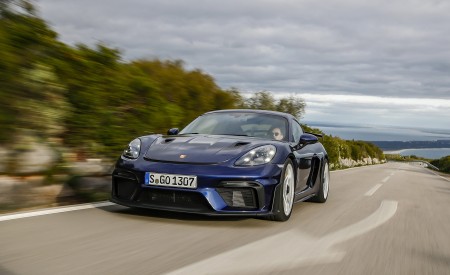 2022 Porsche 718 Cayman GT4 RS (Color: Gentian Blue Metallic) Front Wallpapers 450x275 (72)