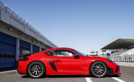 2022 Porsche 718 Cayman GT4 RS (Color: Guards Red) Side Wallpapers 450x275 (17)