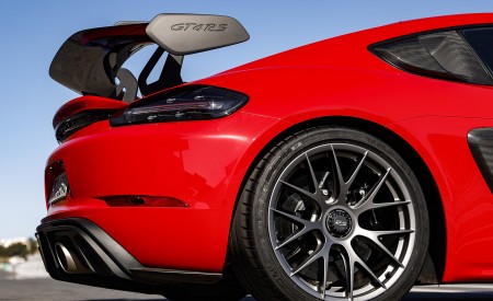 2022 Porsche 718 Cayman GT4 RS (Color: Guards Red) Spoiler Wallpapers 450x275 (45)