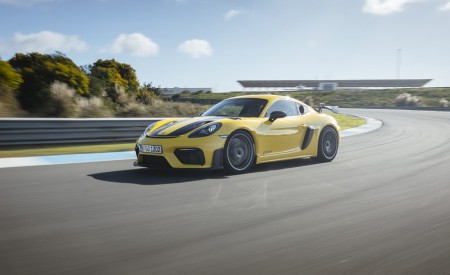 2022 Porsche 718 Cayman GT4 RS (Color: Racing Yellow) Front Three-Quarter Wallpapers 450x275 (178)