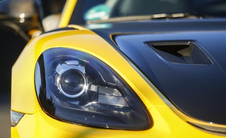 2022 Porsche 718 Cayman GT4 RS (Color: Racing Yellow) Headlight Wallpapers 450x275 (215)
