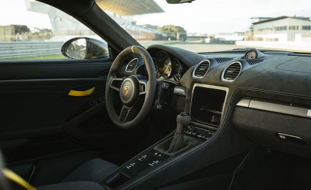 2022 Porsche 718 Cayman GT4 RS (Color: Racing Yellow) Interior Wallpapers 450x275 (243)