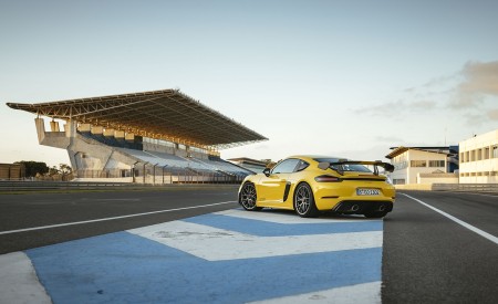 2022 Porsche 718 Cayman GT4 RS (Color: Racing Yellow) Rear Three-Quarter Wallpapers 450x275 (199)