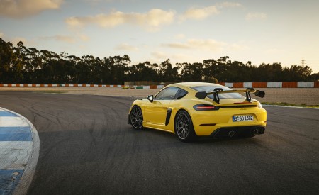 2022 Porsche 718 Cayman GT4 RS (Color: Racing Yellow) Rear Three-Quarter Wallpapers 450x275 (203)