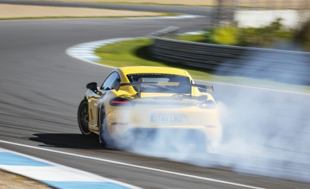 2022 Porsche 718 Cayman GT4 RS (Color: Racing Yellow) Rear Wallpapers 450x275 (156)