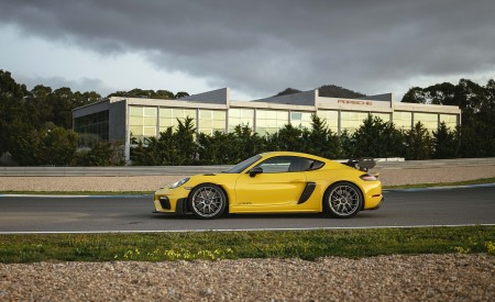 2022 Porsche 718 Cayman GT4 RS (Color: Racing Yellow) Side Wallpapers 450x275 (194)