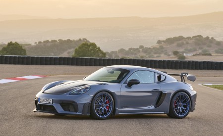 2022 Porsche 718 Cayman GT4 RS Front Three-Quarter Wallpapers 450x275 (367)