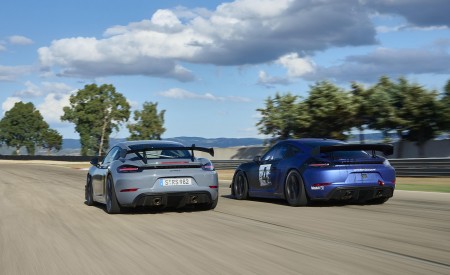 2022 Porsche 718 Cayman GT4 RS and 718 Cayman GT4 RS Clubsport Wallpapers 450x275 (358)