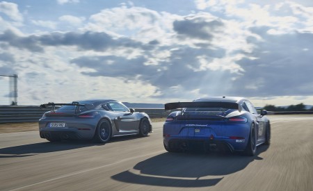 2022 Porsche 718 Cayman GT4 RS and 718 Cayman GT4 RS Clubsport Wallpapers 450x275 (357)