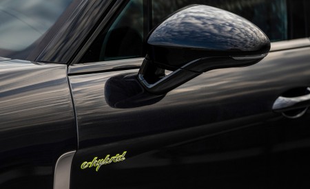 2022 Porsche Panamera 4 E-Hybrid Platinum Edition (Color: Jet Black Metallic) Mirror Wallpapers 450x275 (26)