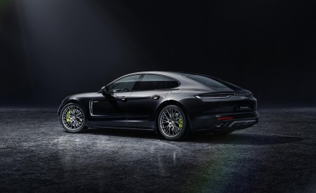 2022 Porsche Panamera Platinum Edition Rear Three-Quarter Wallpapers 450x275 (39)