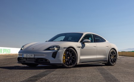 2022 Porsche Taycan GTS (Color: Crayon) Front Three-Quarter Wallpapers 450x275 (70)