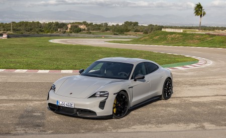 2022 Porsche Taycan GTS (Color: Crayon) Front Three-Quarter Wallpapers 450x275 (23)