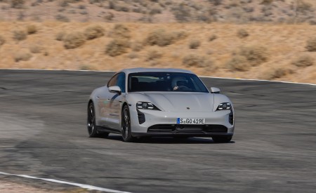 2022 Porsche Taycan GTS (Color: Crayon) Front Wallpapers 450x275 (56)