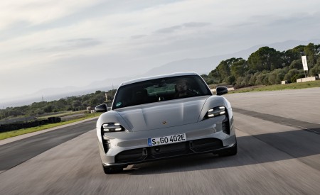 2022 Porsche Taycan GTS (Color: Crayon) Front Wallpapers 450x275 (4)