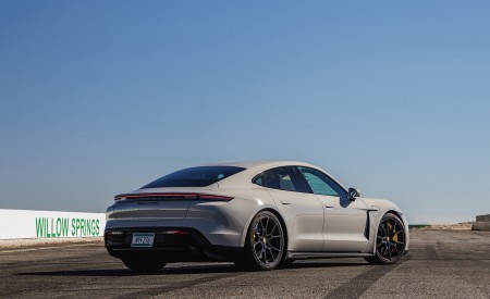 2022 Porsche Taycan GTS (Color: Crayon) Rear Three-Quarter Wallpapers 450x275 (73)