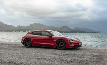 2022 Porsche Taycan GTS Sport Turismo (Color: Carmine Red) Front Three-Quarter Wallpapers 450x275 (113)